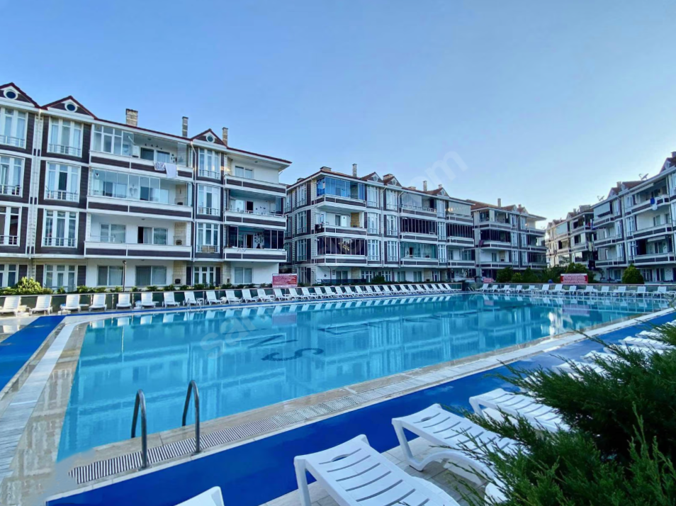 KARASUDA DENİZE 150 METRE MESAFEDE LÜKS SİTEDE 2+1 HAVUZLU DAİRE — Satılık Daire, Karasu