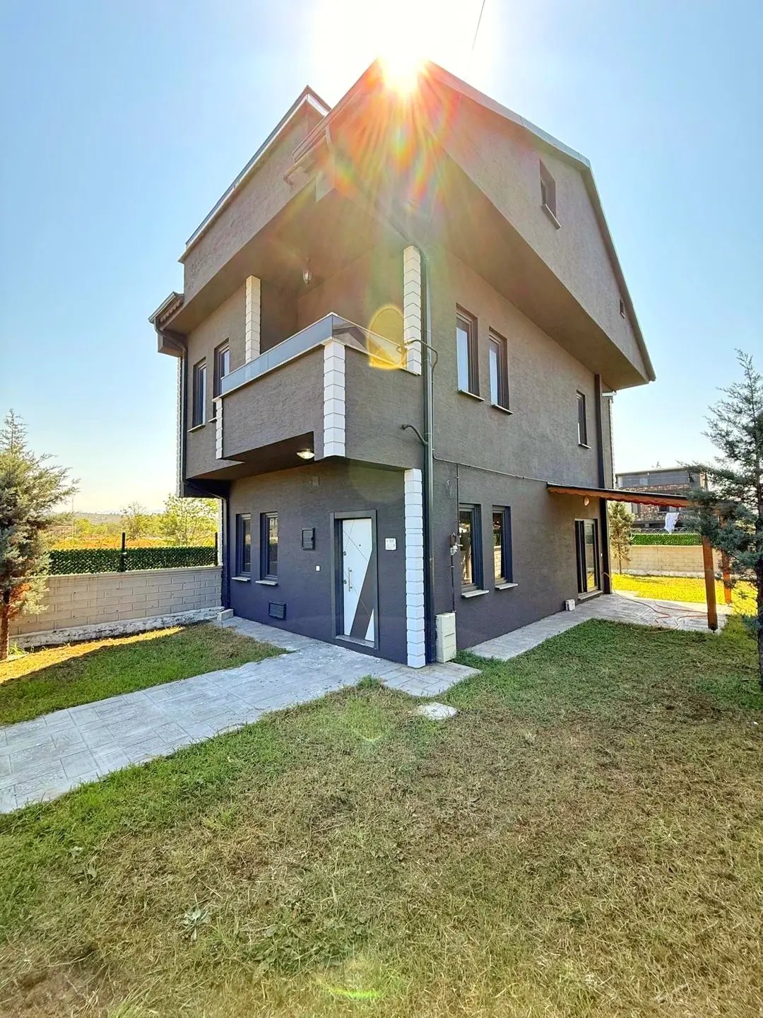 210m2 ARSA İÇİNDE, İLÇEMİZİN EN UYGUN FİYATLI, ULTRA GENİŞ BAHÇELİ, KENDİNE GARAJLI 4+1 MÜSTAKİL TRİPLEKS VİLLASI! KOCAALİ ALANDERE MH — Satılık Villa, Kocaali